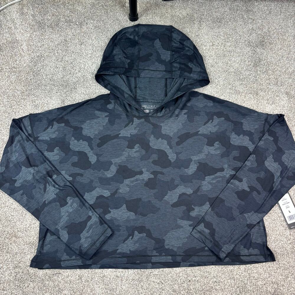 NWT Yogalicious crop LUX black camo hoodie size Large